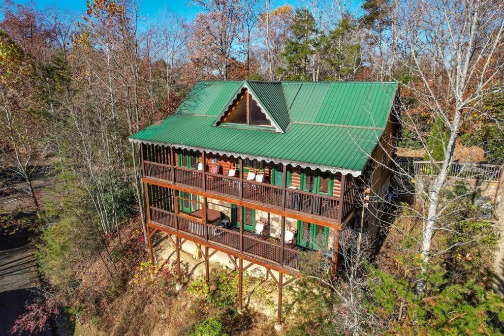 Spacious Smokies Cabin - Hot Tub With Mountain Views Gatlinburg Εξωτερικό φωτογραφία