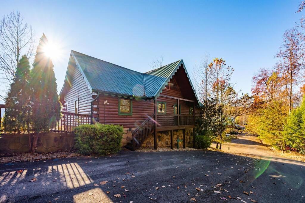 Spacious Smokies Cabin - Hot Tub With Mountain Views Gatlinburg Εξωτερικό φωτογραφία